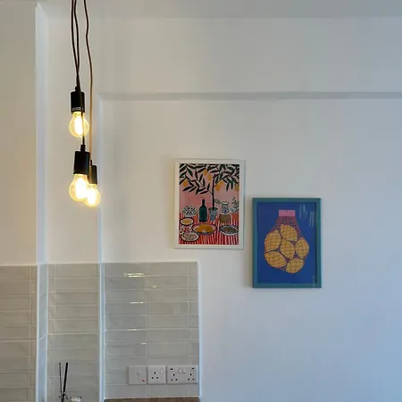 克拉萨斯海滩酒店 *